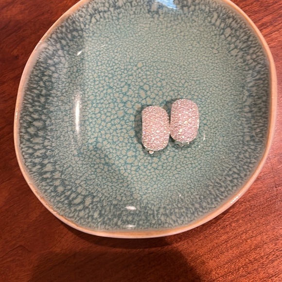 Carolee Vintage Sparkly Crystal Silver Cuff Style Clip on Earrings - Picture 7 of 14